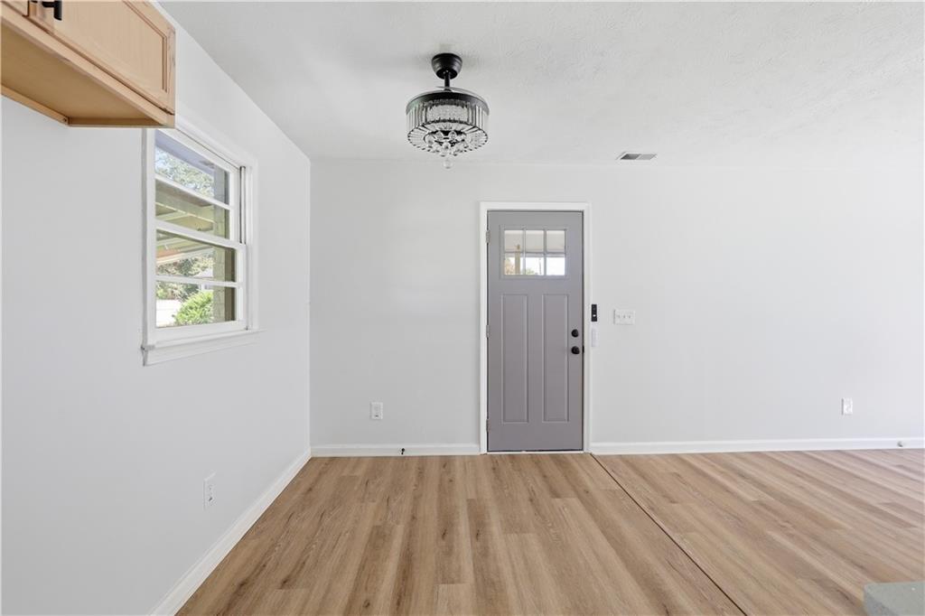 5734 Hill Road Southwest Powder Springs, GA 30127 - Photo 6 of 23 Gallery Image 6