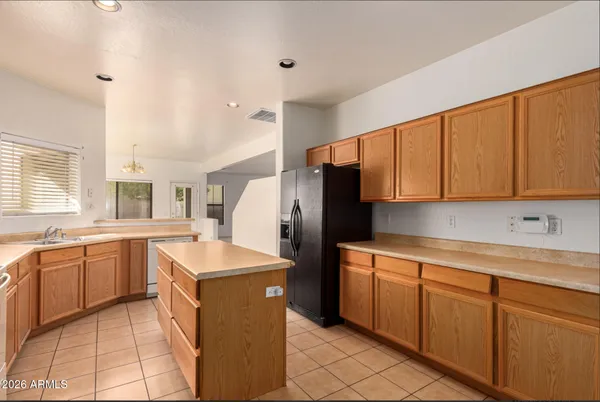 $2,150 | 513 West Beautiful Lane, Phoenix, AZ 85041