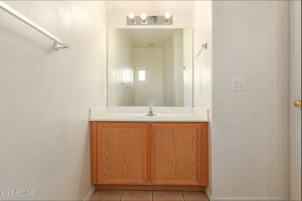 $2,150 | 513 West Beautiful Lane, Phoenix, AZ 85041