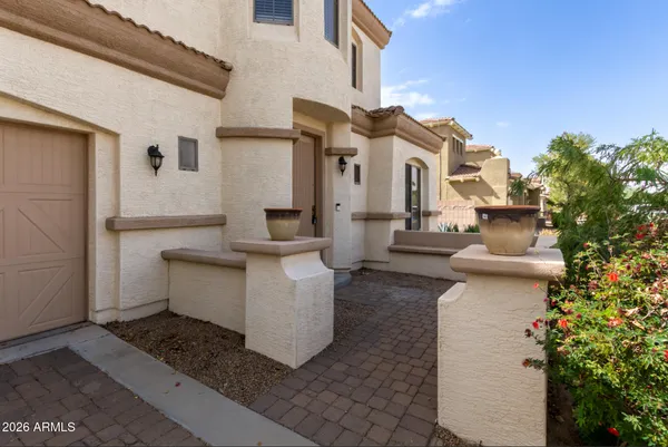 $2,150 | 513 West Beautiful Lane, Phoenix, AZ 85041