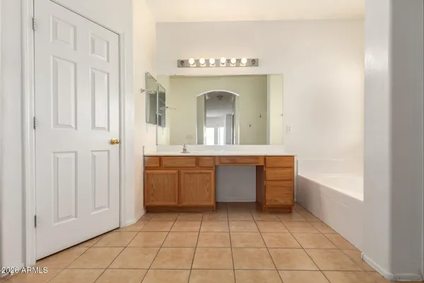 $2,150 | 513 West Beautiful Lane, Phoenix, AZ 85041