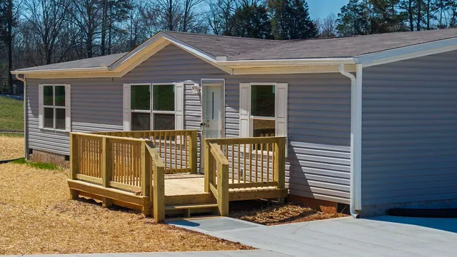 $214,900 | 176 Meadow Lawn Drive, Englewood, TN 37329