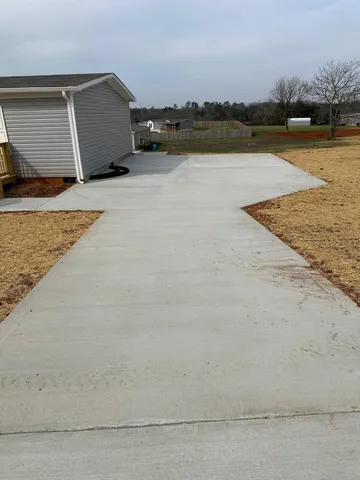 $214,900 | 176 Meadow Lawn Drive, Englewood, TN 37329