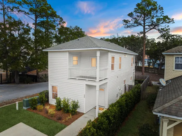 $499,000 | 48 Pine Tree Way, Santa Rosa Beach, FL 32459