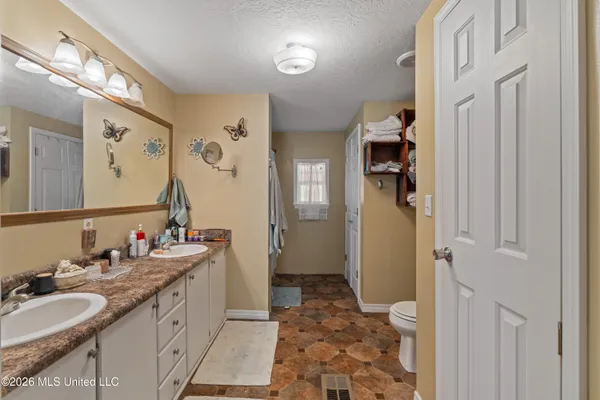 $160,000 | 59 Waller Pittman Drive, Waynesboro, MS 39367