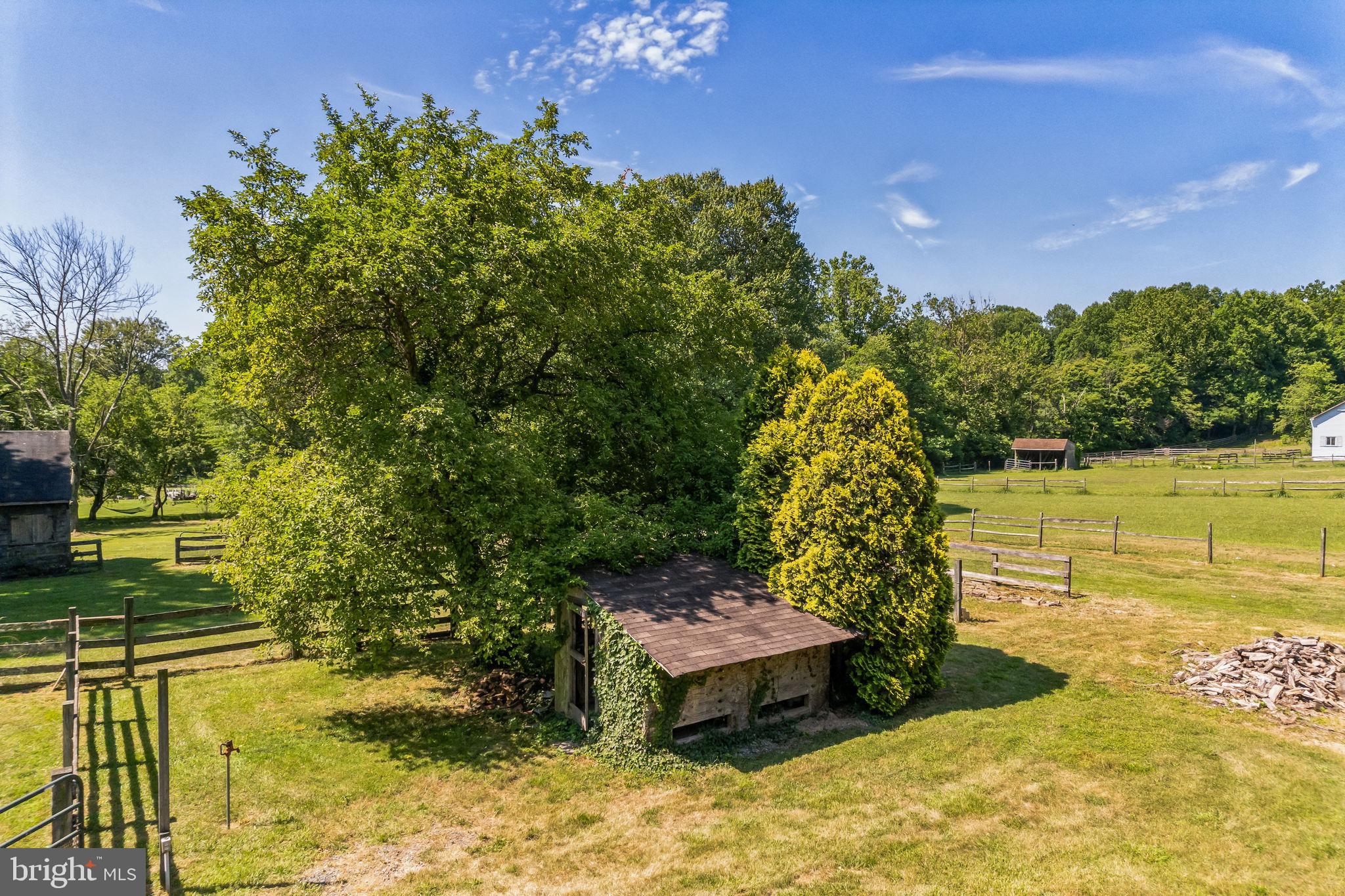 170 Warwick Road Elverson, PA 19520 - Photo 4 of 49 Gallery Image 4