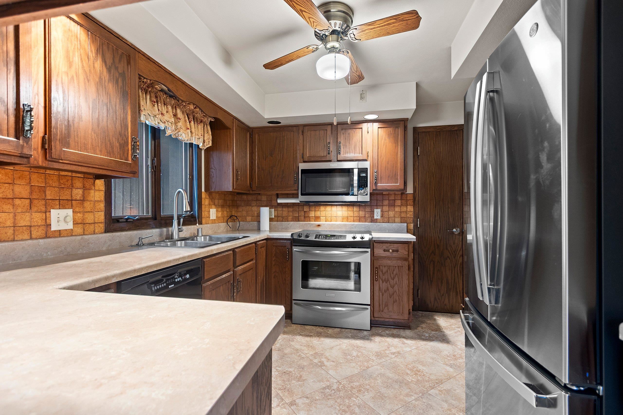 N9562 Otte Court Appleton, WI 54915 - Photo 13 of 60