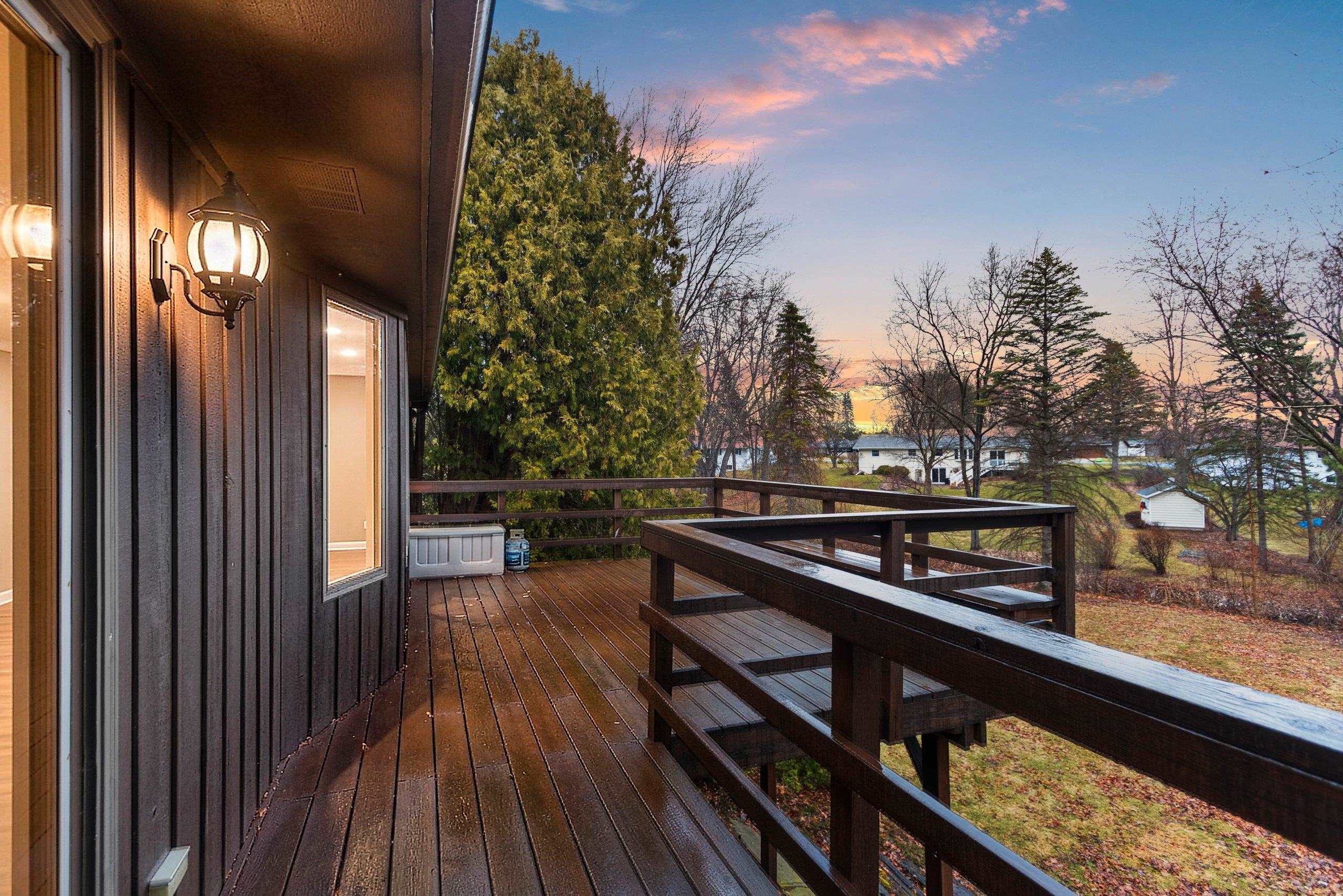 N9562 Otte Court Appleton, WI 54915 - Photo 2 of 60