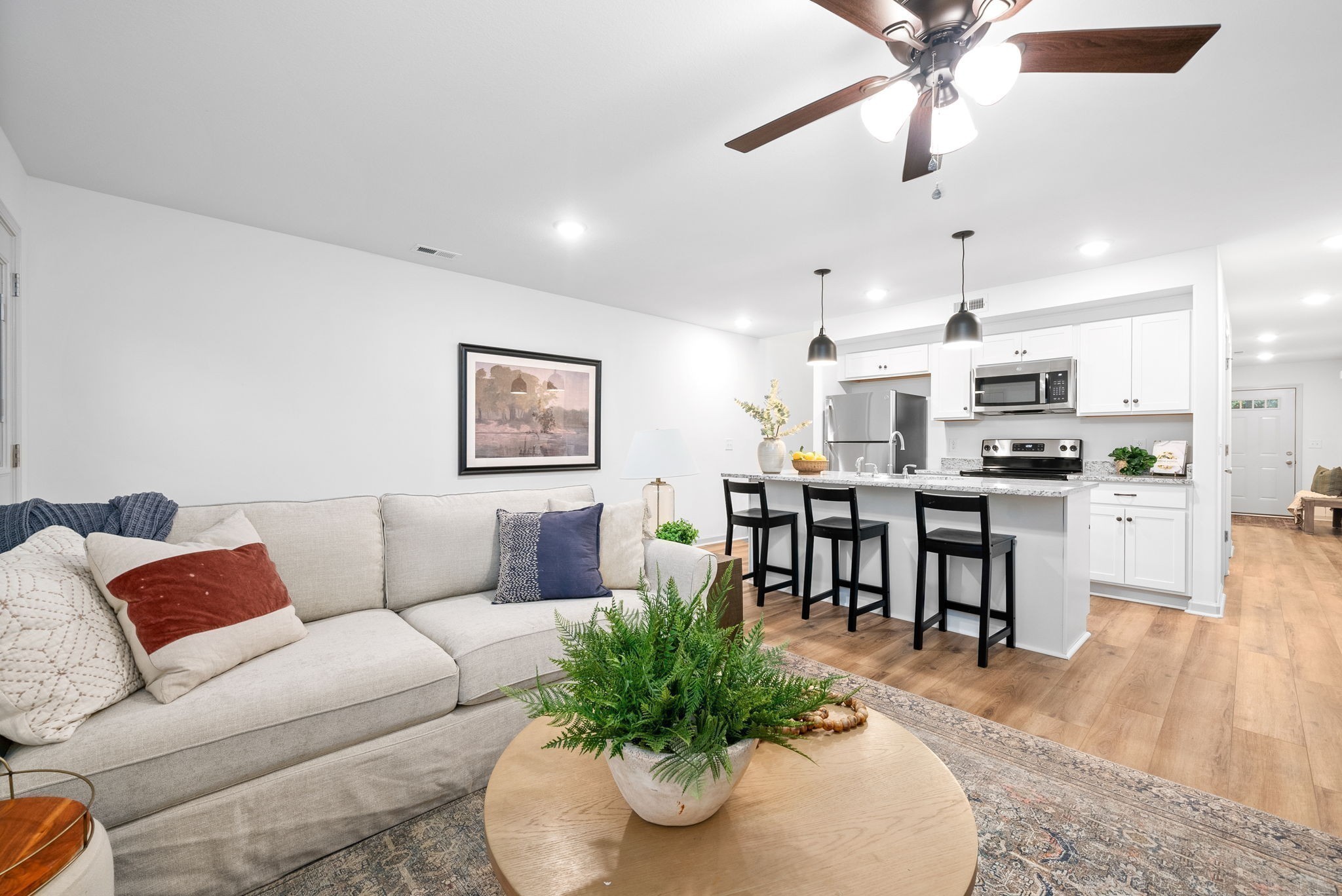 933 Center Road, Unit B Clarksville, TN 37042 - Photo 13 of 24