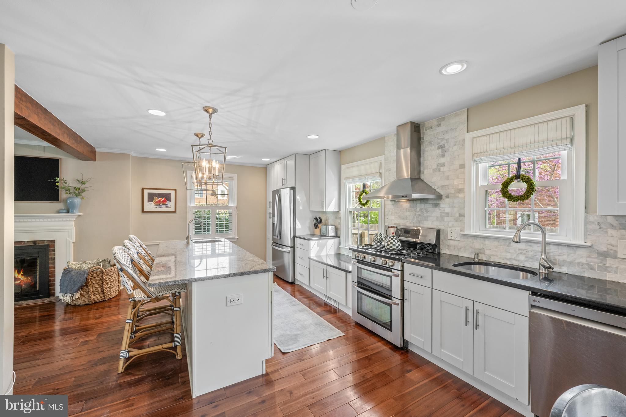 251 Rosedale Avenue Wayne, PA 19087 - Photo 17 of 53 Gourmet eat-in kitchen with large island