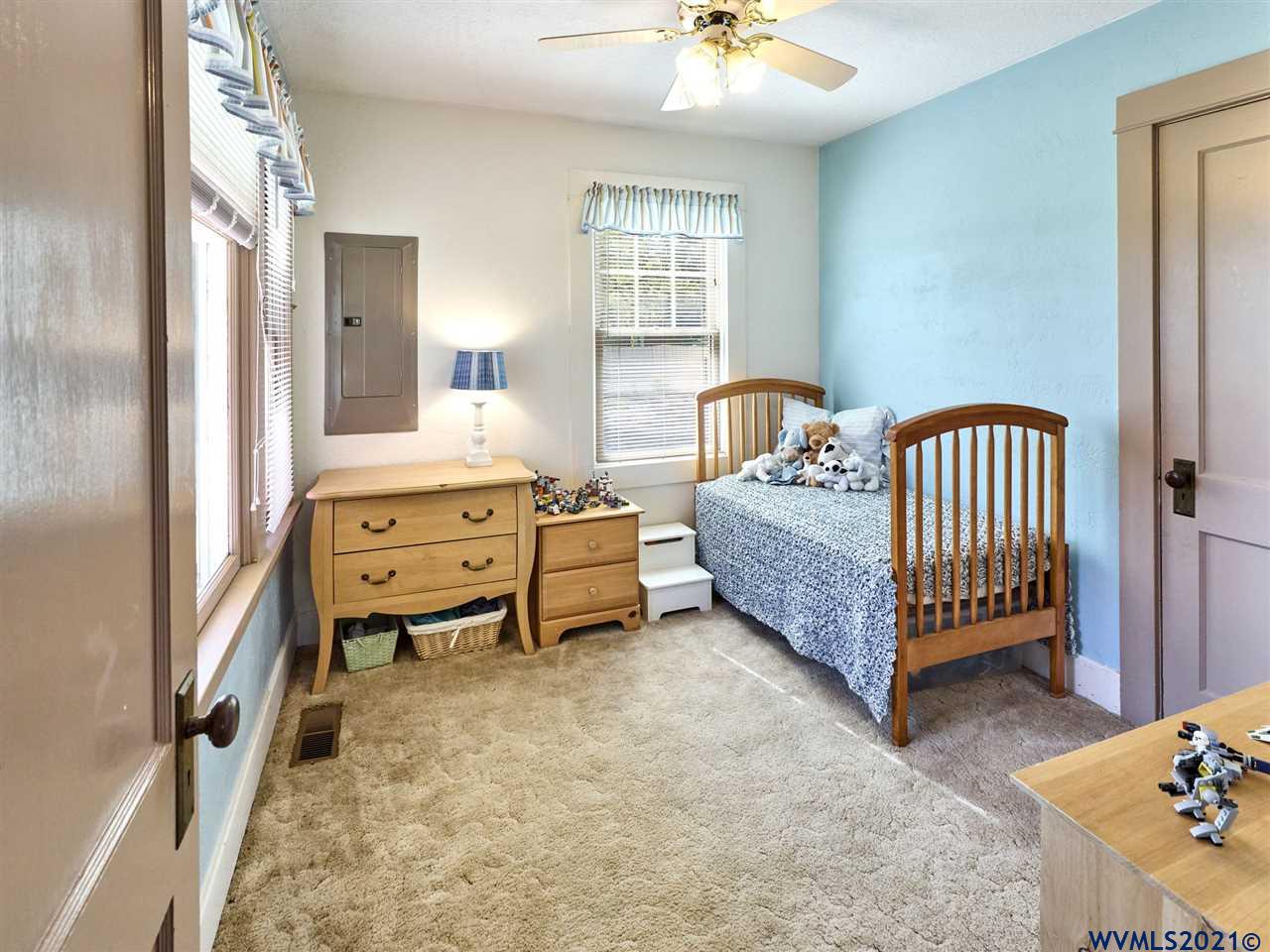 22350 Hopewell Road Northwest Salem, OR 97304 - Photo 12 of 42 Gallery Image 12