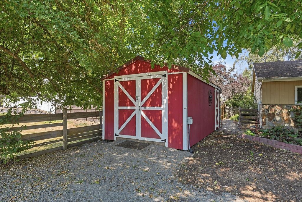 1616 West Strong Road Spokane, WA 99208 - Photo 46 of 48 Gallery Image 46