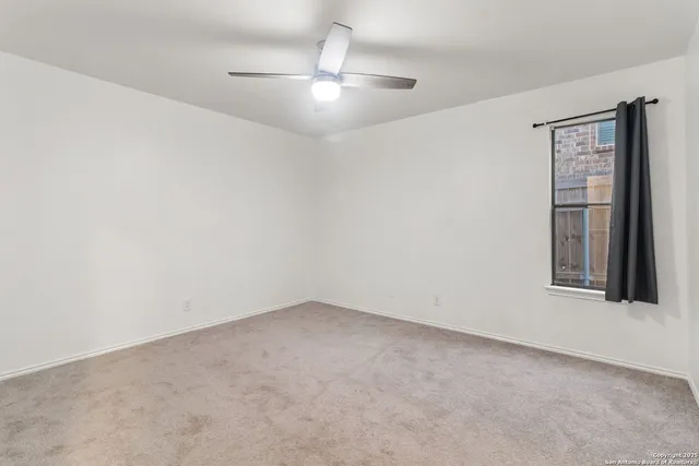 $2,050 | 11214 Blue Waters, Helotes, TX 78023