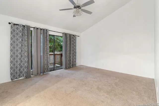 $2,050 | 11214 Blue Waters, Helotes, TX 78023