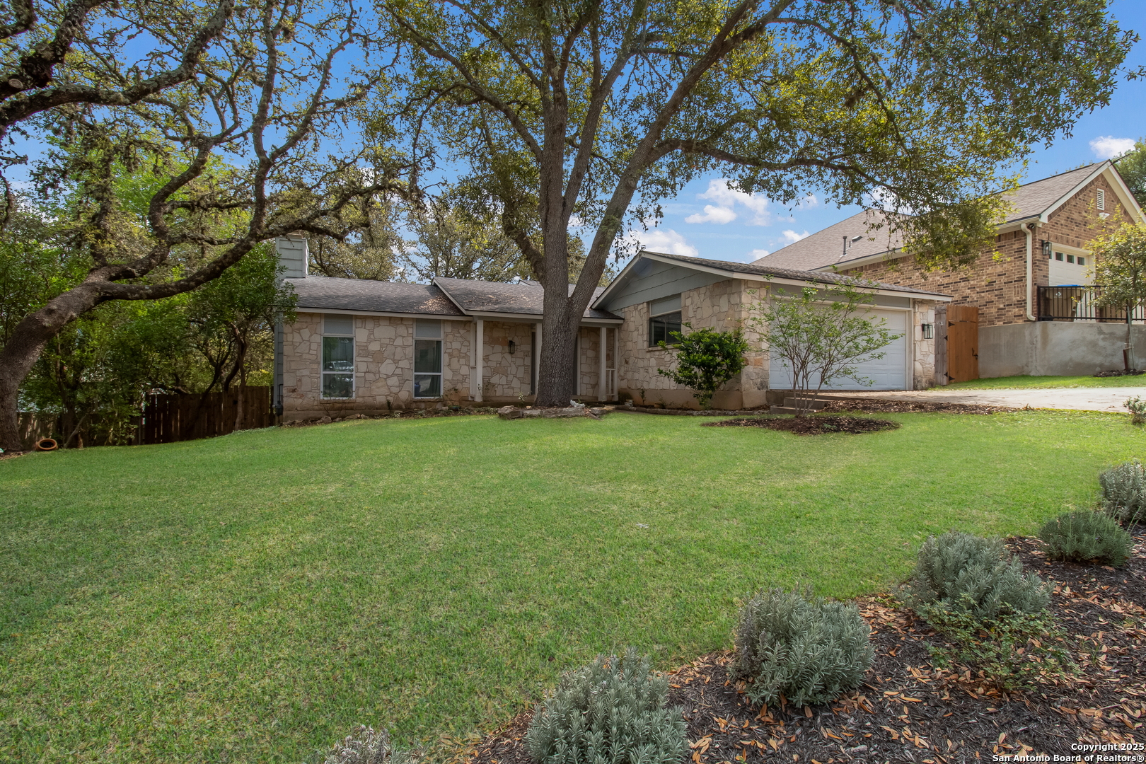 11214 Blue Waters Helotes, TX 78023 - Photo 3 of 29