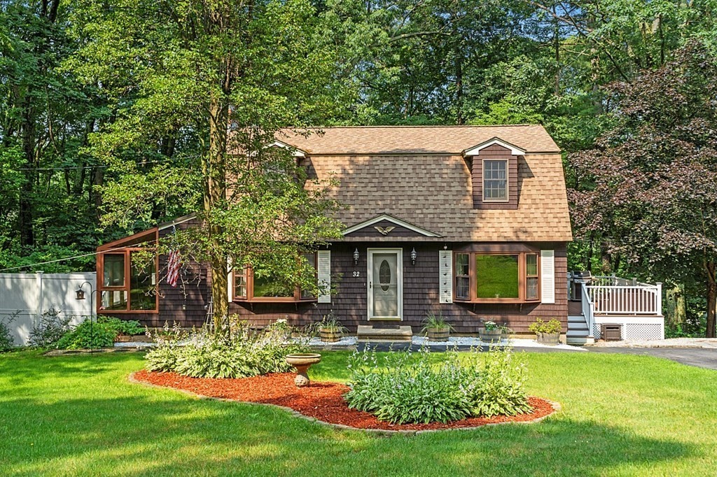 32 Rock Road Tyngsboro, MA 01879 - Photo 1 of 40 Gallery Image 1