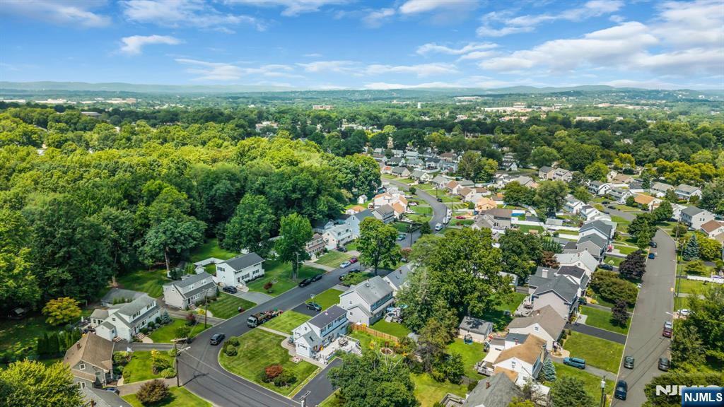 114 Lopez Road Cedar Grove, NJ 07009 - Photo 37 of 40 Gallery Image 37