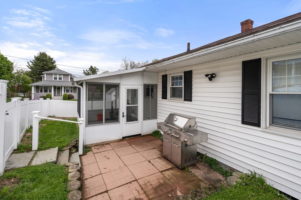 48 Charles Street Gardner, MA 01440 - Photo 15 of 20