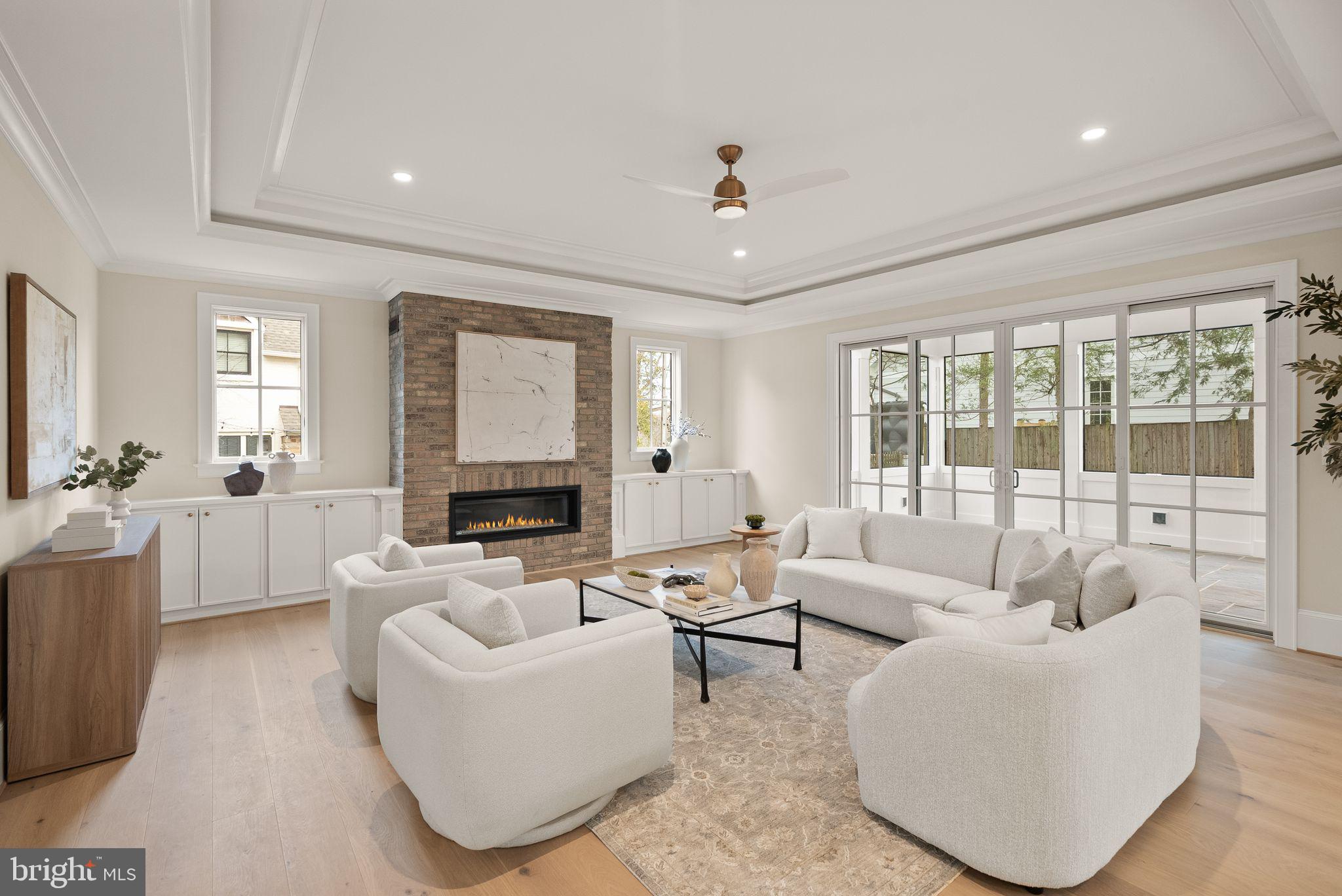 3941 North Glebe Road Arlington, VA 22207 - Photo 18 of 76 Family room with access to screened porch
