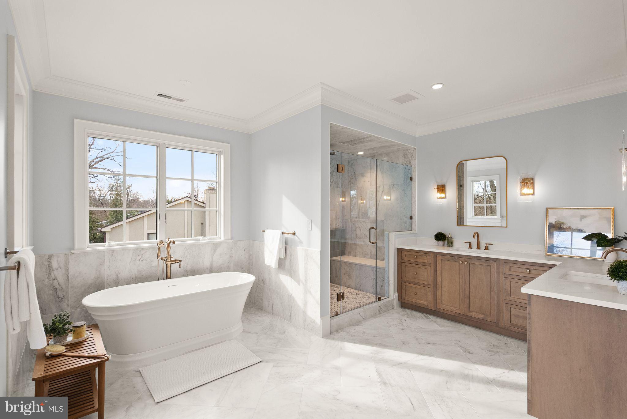 3941 North Glebe Road Arlington, VA 22207 - Photo 43 of 76 Heavy-glass shower w/multiple heads & bench