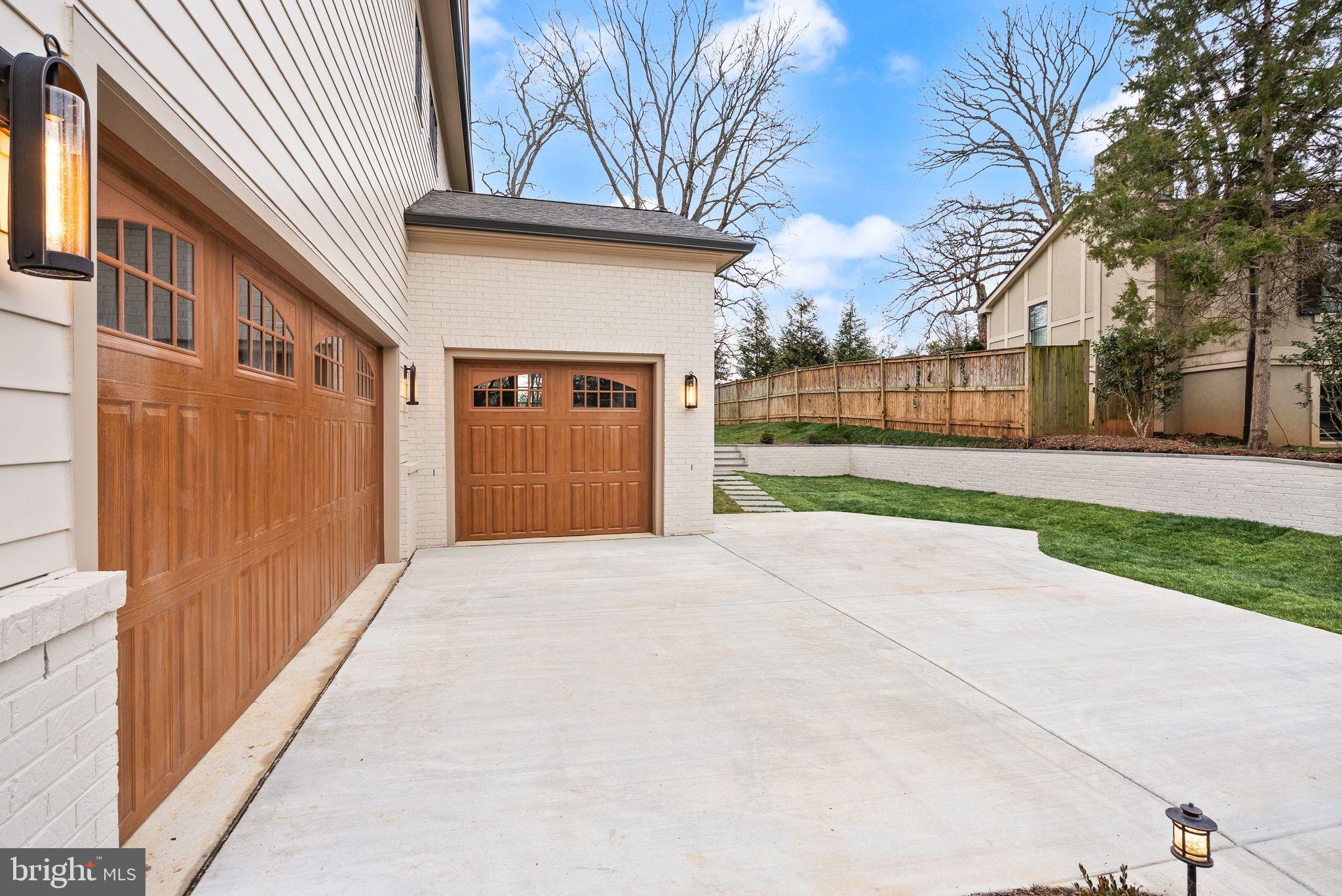 3941 North Glebe Road Arlington, VA 22207 - Photo 5 of 76 Spacious driveway for additional parking