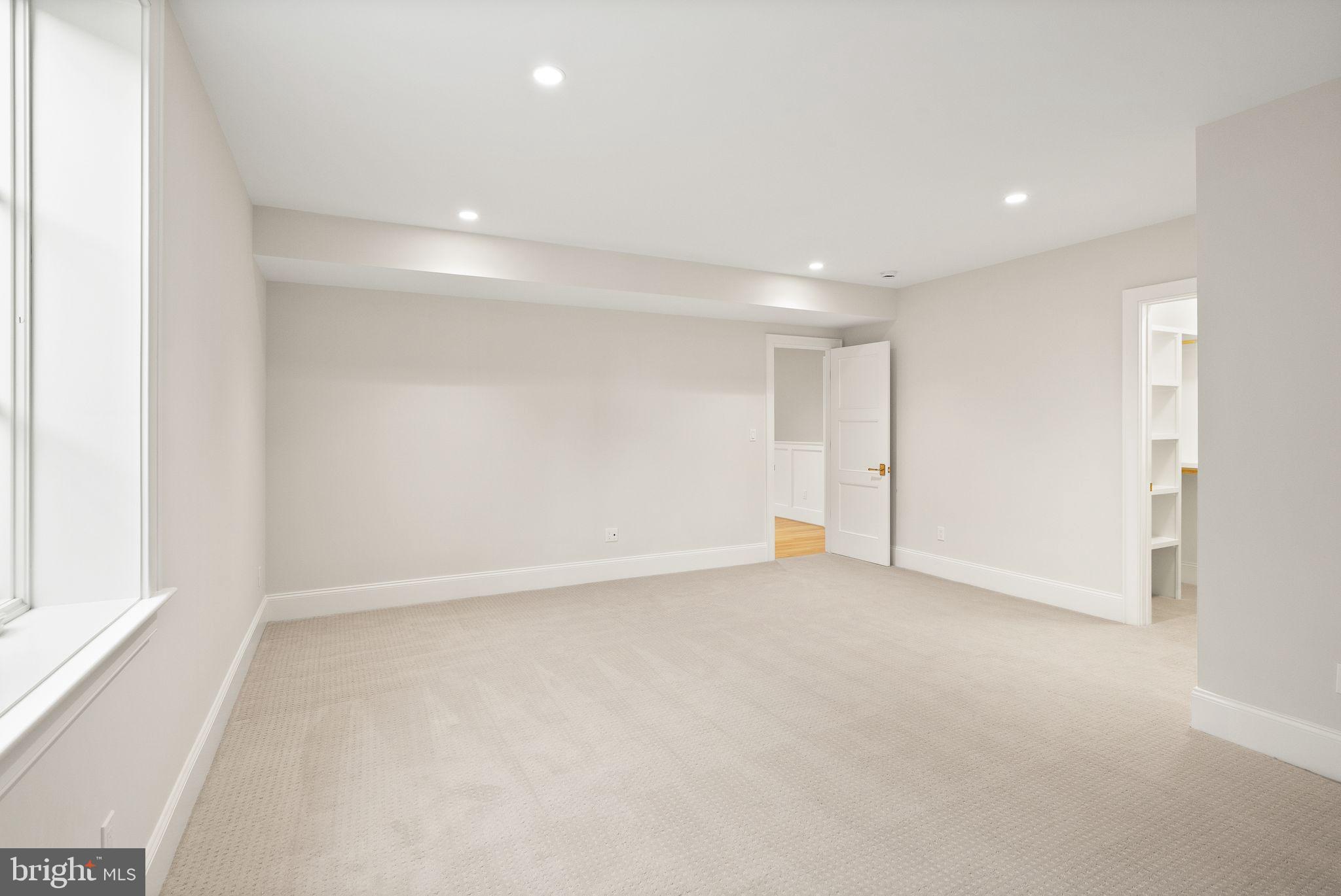 3941 North Glebe Road Arlington, VA 22207 - Photo 65 of 76 Large basement bedroom w/WIC & full en-suite bath