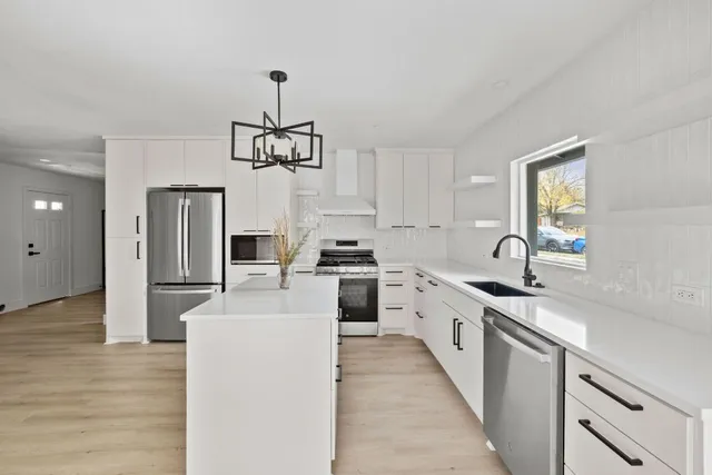 $530,000 | 903 Cardiff Drive, Austin, TX 78745