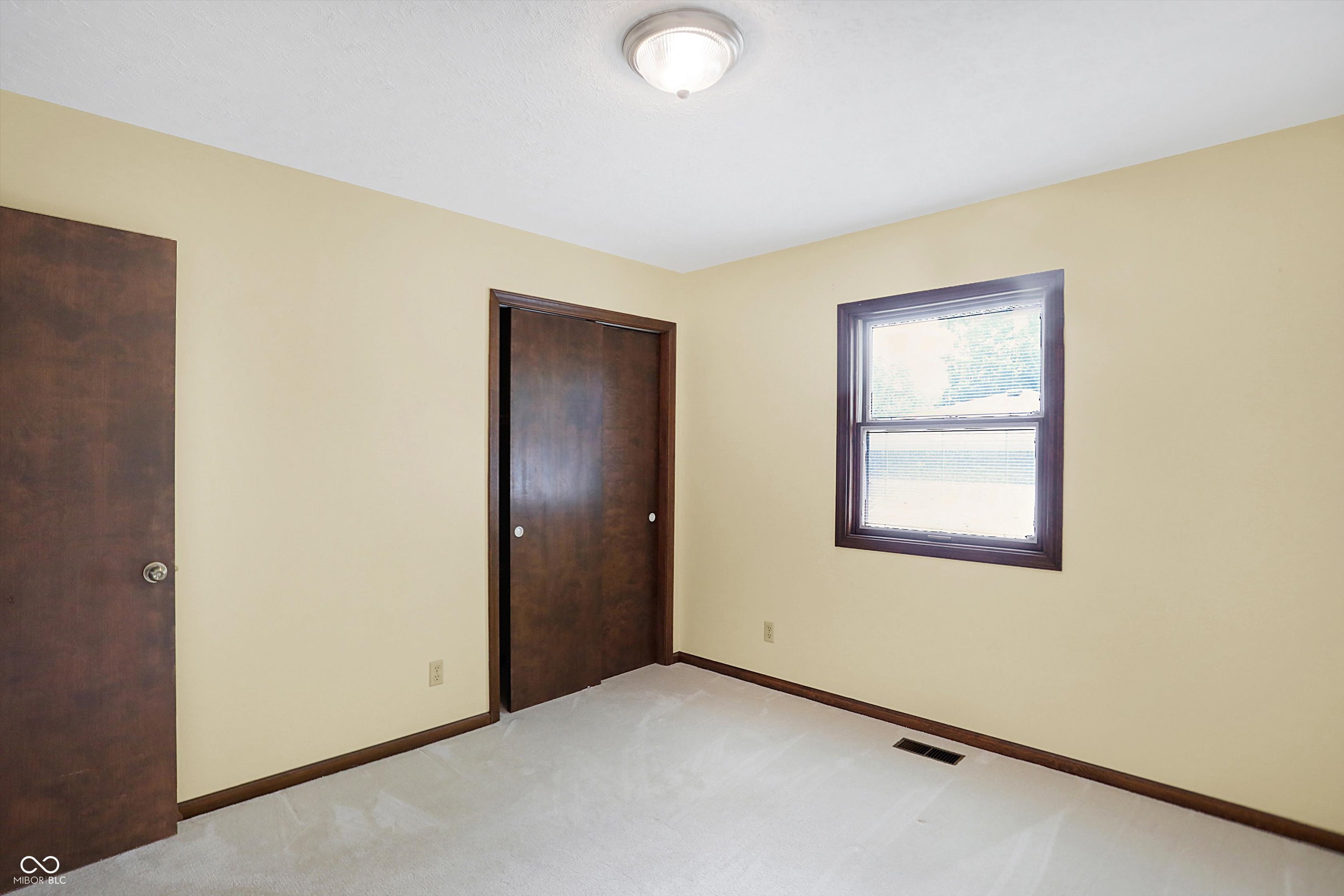 4244 Fairview Road Greenwood, IN 46142 - Photo 17 of 27 Gallery Image 17