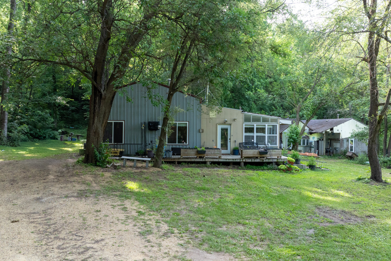 1015 Thome Road Albany, IL 61230 - Photo 1 of 28