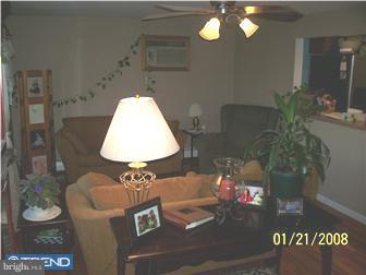 281 Valley Road Warminster, PA 18974 - Photo 5 of 11 Living Room