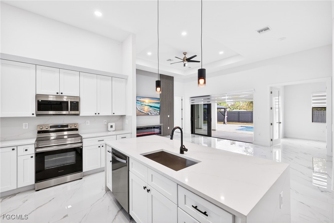 27 Southwest 8th Place Cape Coral, FL 33991 - Photo 11 of 41