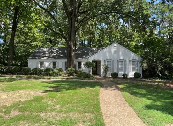 $3,695 | 7670 McHenry Circle South, Germantown, TN 38138