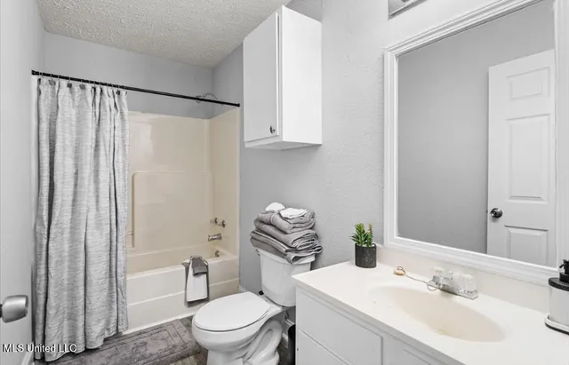 $160,000 | 108 Kadens Kove, Magee, MS 39111