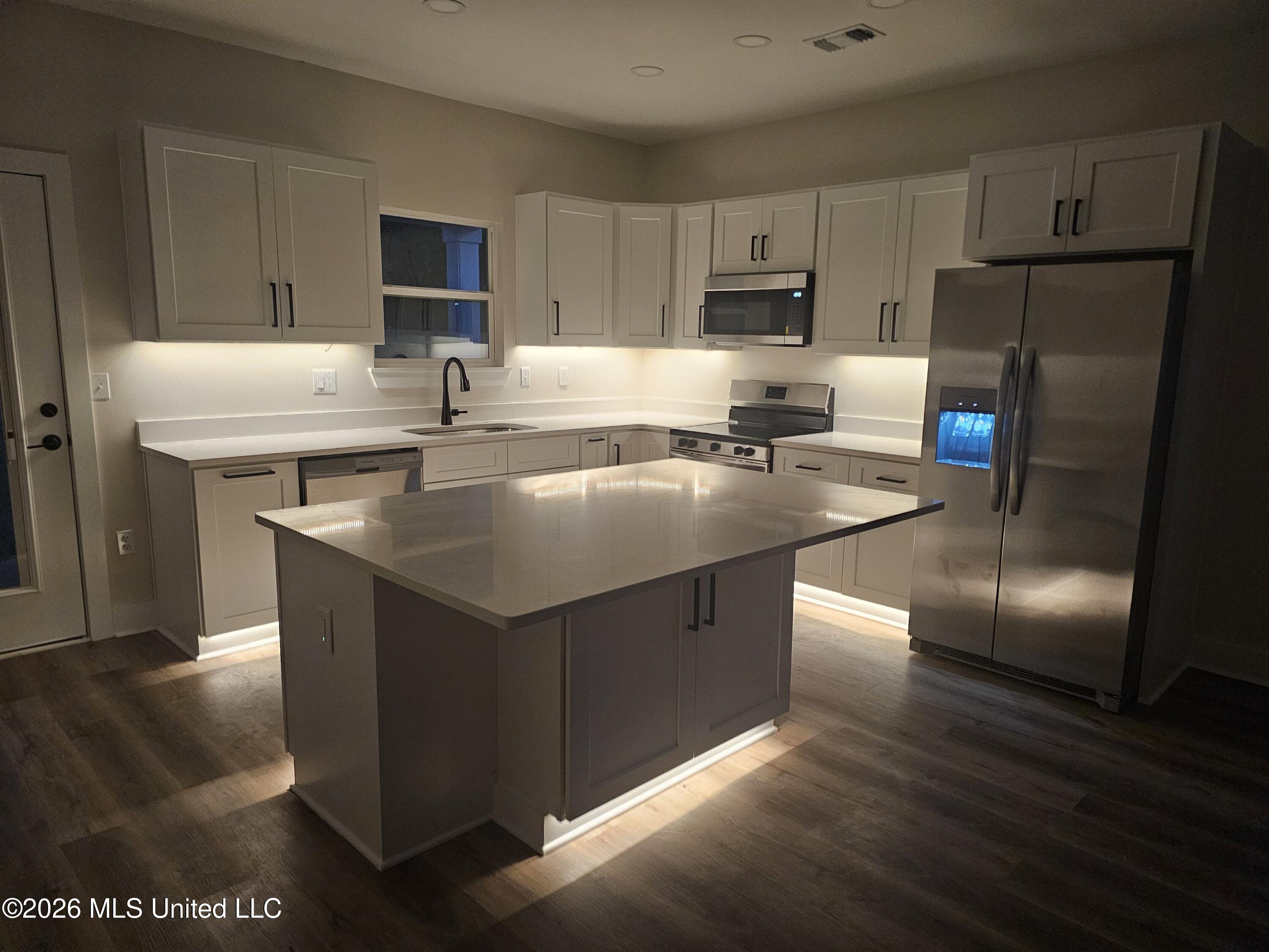 14937 Dantzler Road Vancleave, MS 39565 - Photo 3 of 11 Kitchen 2