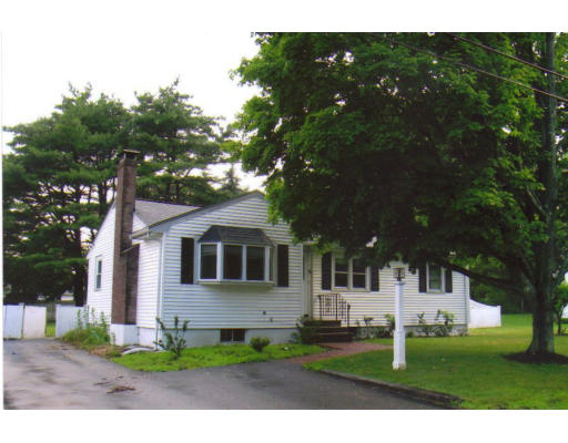 98 Howland Road Stoughton, MA 02072 - Photo 1 of 10 Gallery Image 1