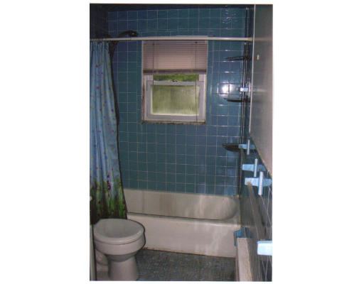 98 Howland Road Stoughton, MA 02072 - Photo 7 of 10 Gallery Image 7