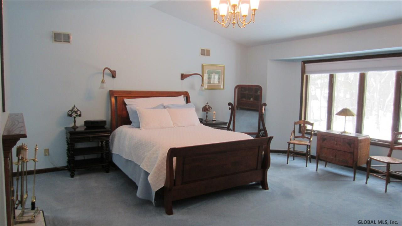 26 Old Ox Road Bethlehem, NY 12054 - Photo 14 of 25 Photo 14