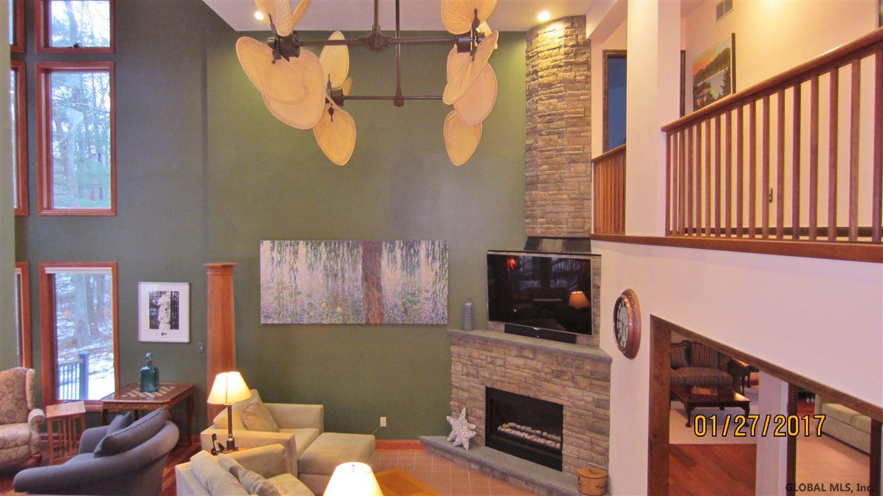 26 Old Ox Road Bethlehem, NY 12054 - Photo 4 of 25 Photo 4