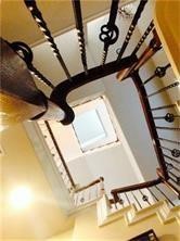 5940 Kansas Street Houston, TX 77007 - Photo 6 of 7 a view of staircase