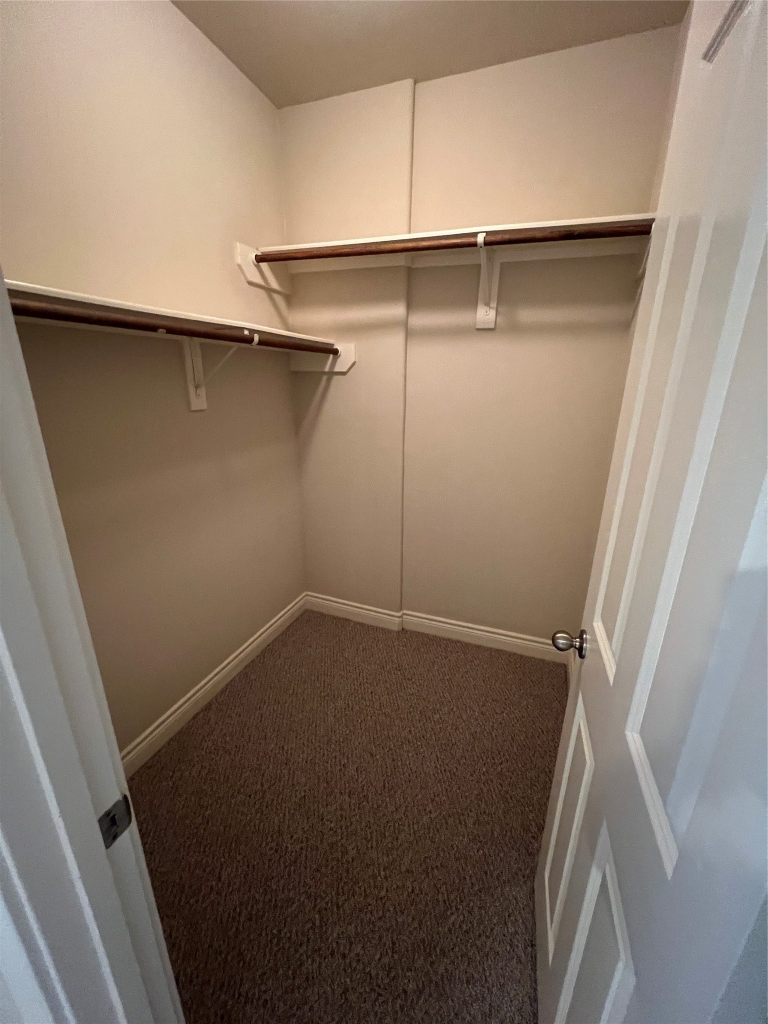 5940 Kansas Street Houston, TX 77007 - Photo 8 of 29 view of a room with racks on the wall
