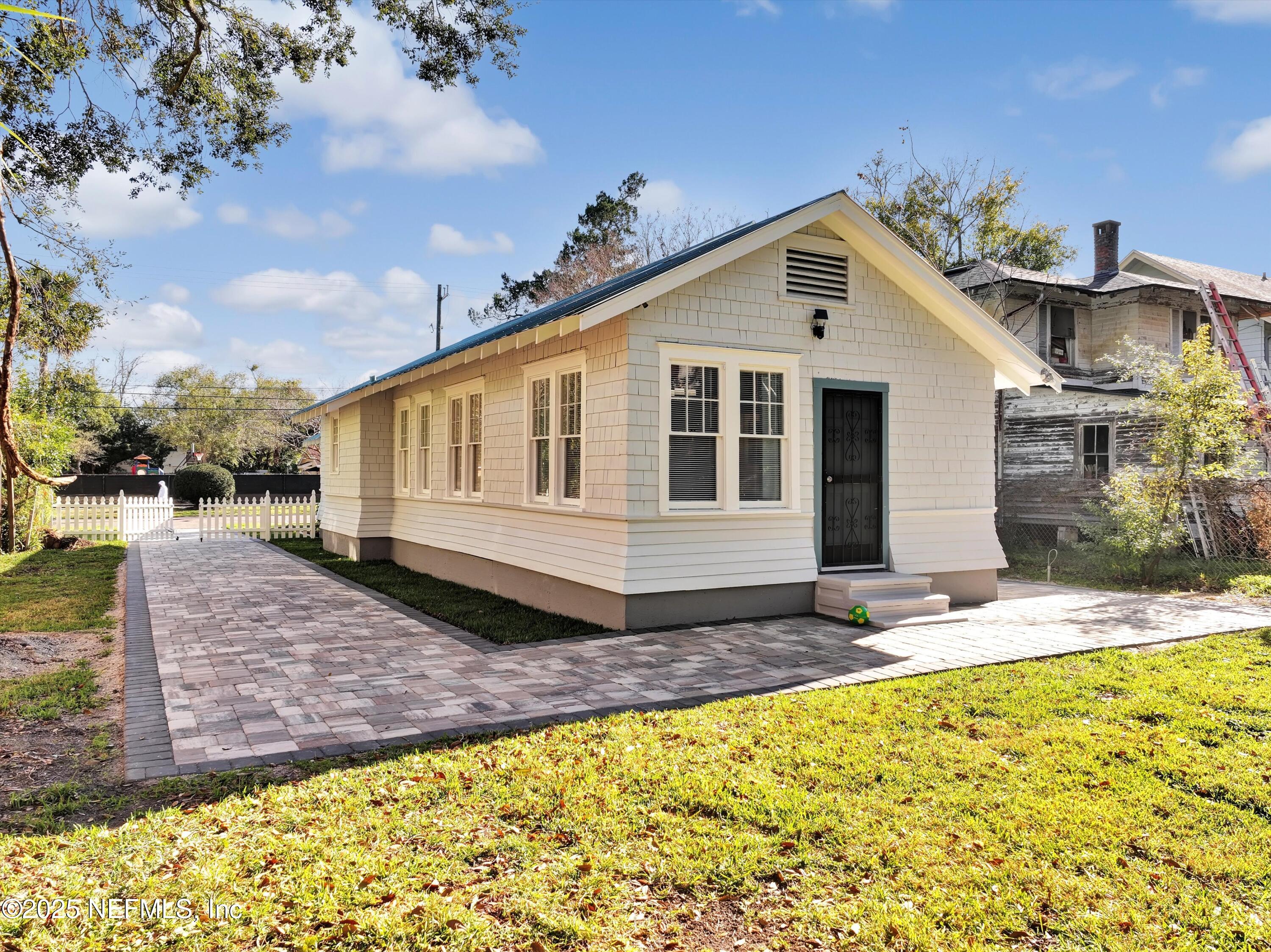 2587 Forbes Street Jacksonville, FL 32204 - Photo 32 of 37 32-DJI_20250217154538_0185_D