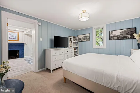 $1,049,900 | 5706 9th Road North, Arlington, VA 22205