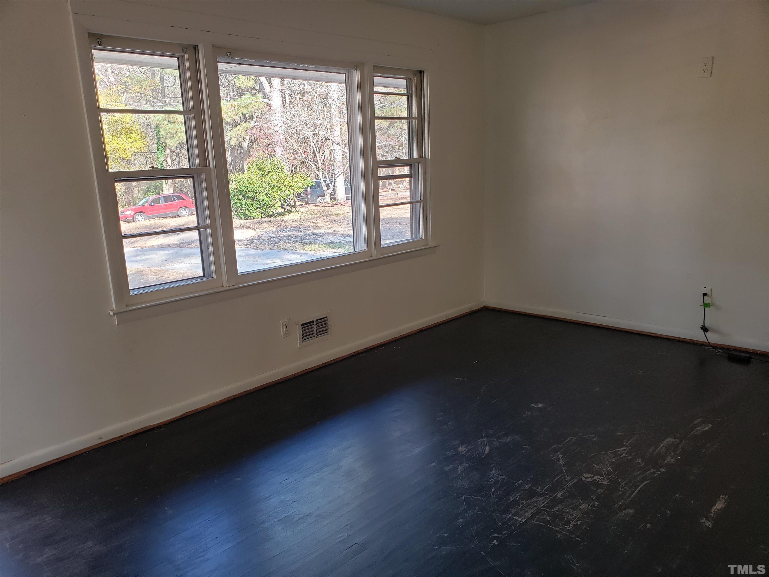 5824 Coffey Street Raleigh, NC 27604 - Photo 3 of 29 Gallery Image 3