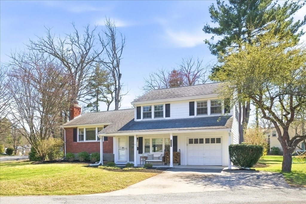 137 Robert Road Dedham, MA 02026 - Photo 2 of 42