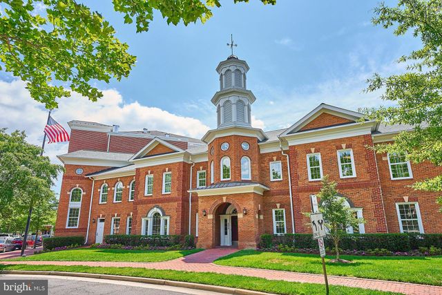 $480,000 | 5116 Donovan Drive, Unit 408, Alexandria, VA 22304