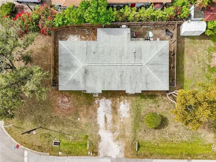 a bird view of a bathtub