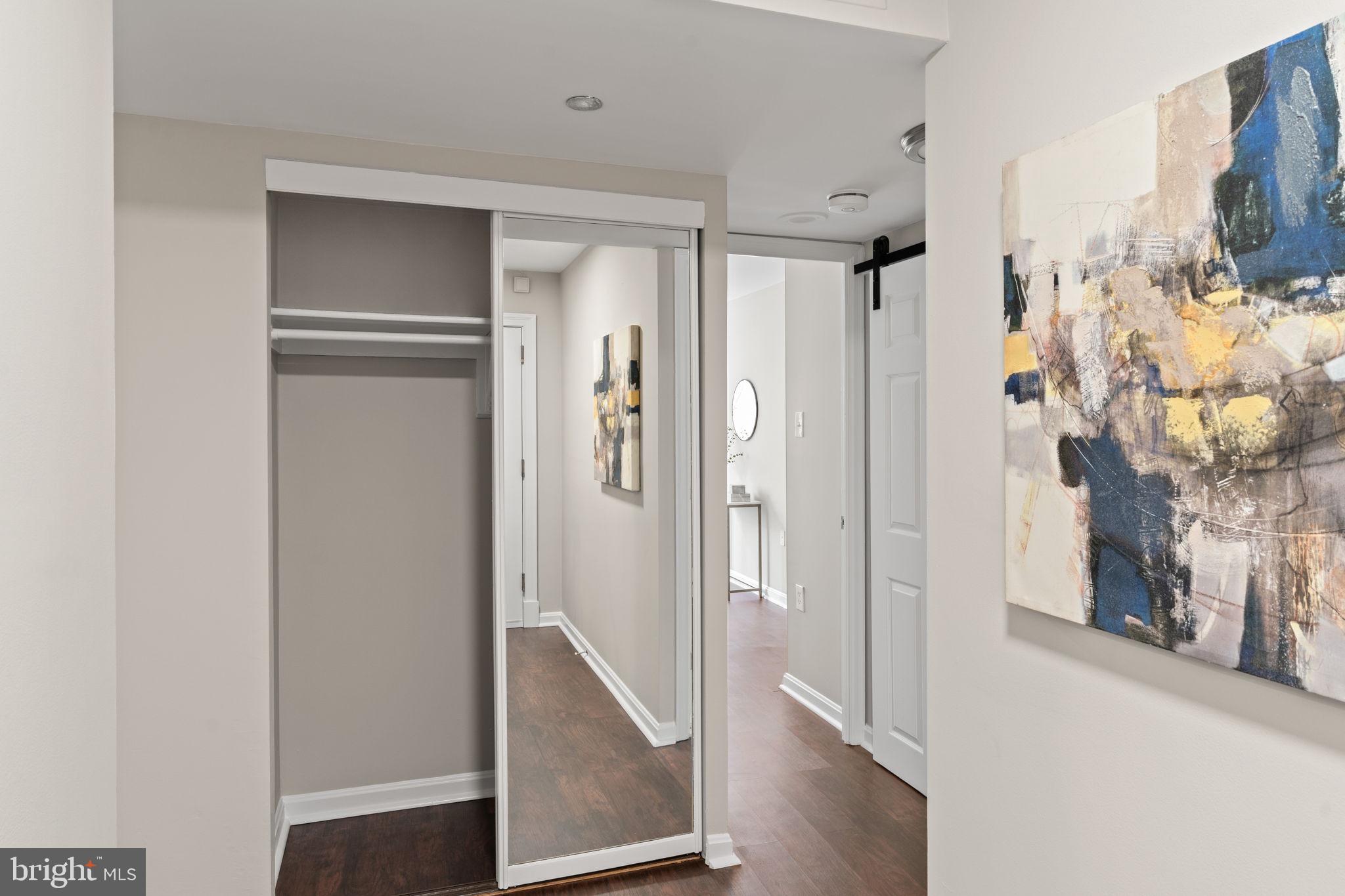 1301 North Courthouse Road, Unit 914 Arlington, VA 22201 - Photo 22 of 50 a view of a hallway with interior of the house