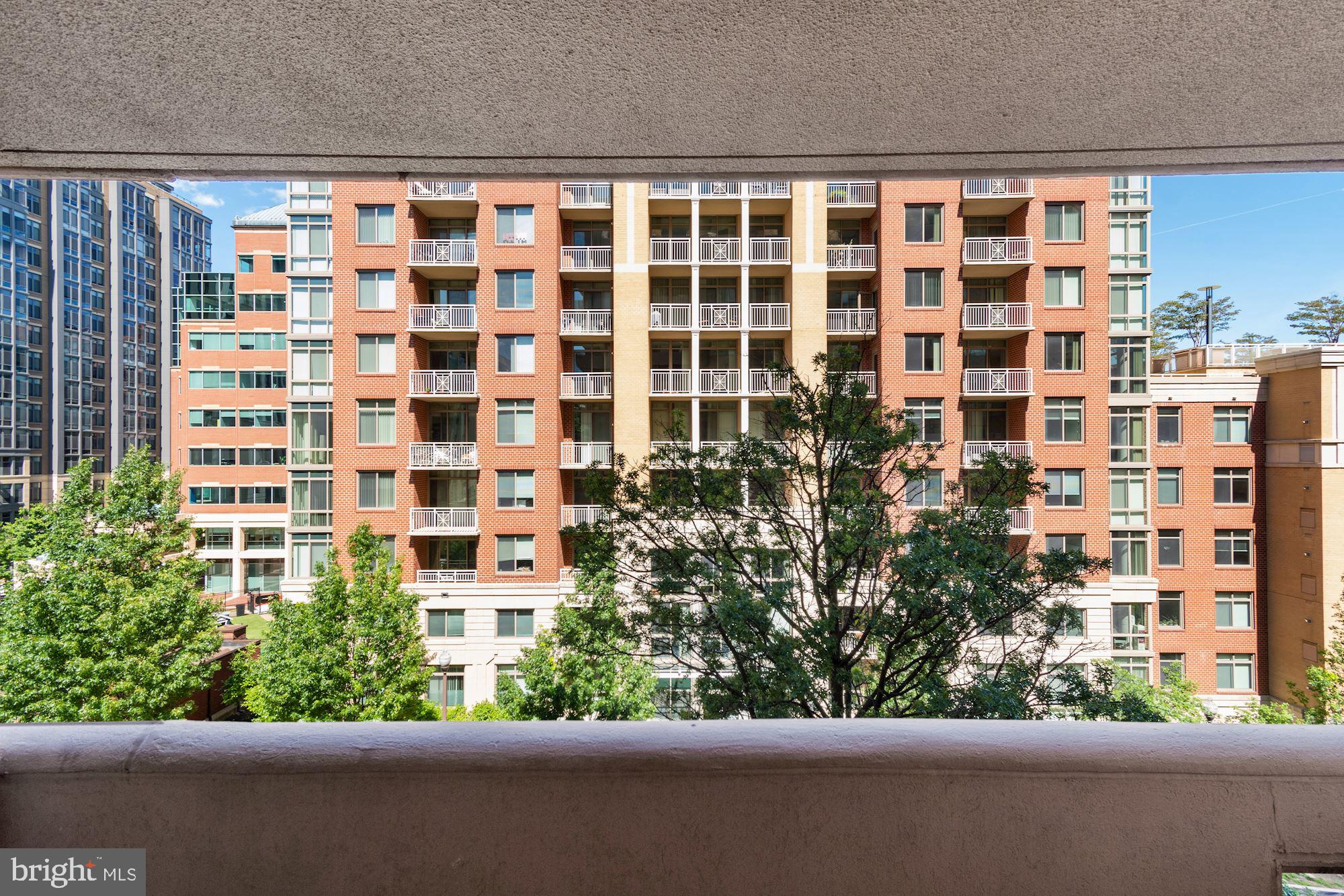 1301 North Courthouse Road, Unit 914 Arlington, VA 22201 - Photo 27 of 50 a view of a building