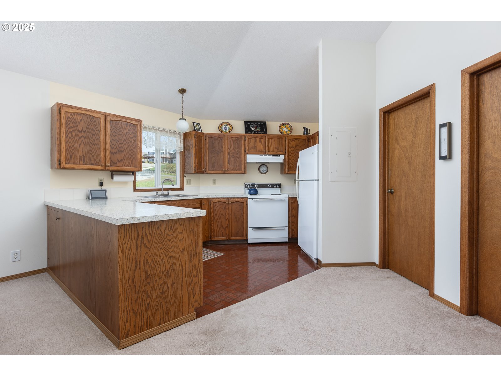 35590 Upper Loop Road Pacific City, OR 97135 - Photo 12 of 37 Gallery Image 12