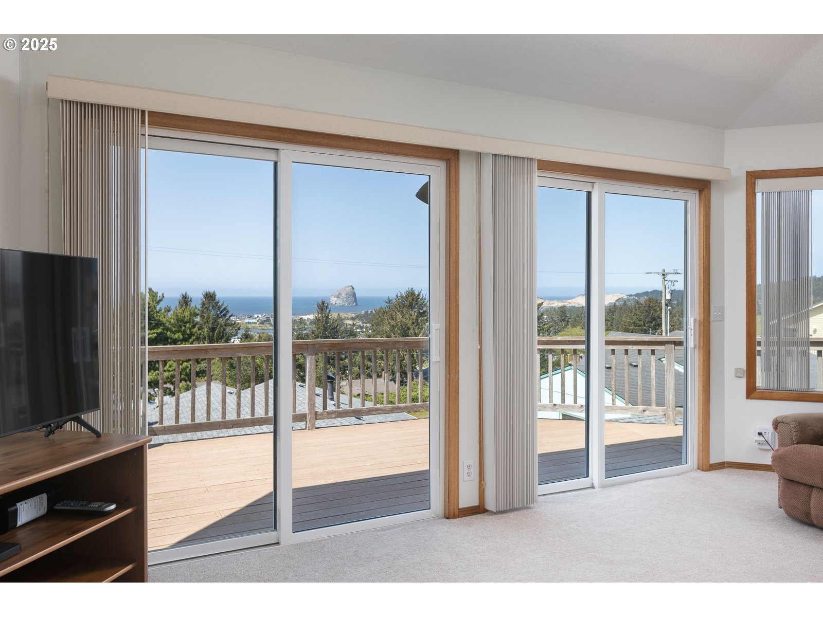 35590 Upper Loop Road Pacific City, OR 97135 - Photo 6 of 37 Gallery Image 6